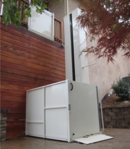 Chandler  Vertical Platform Lift